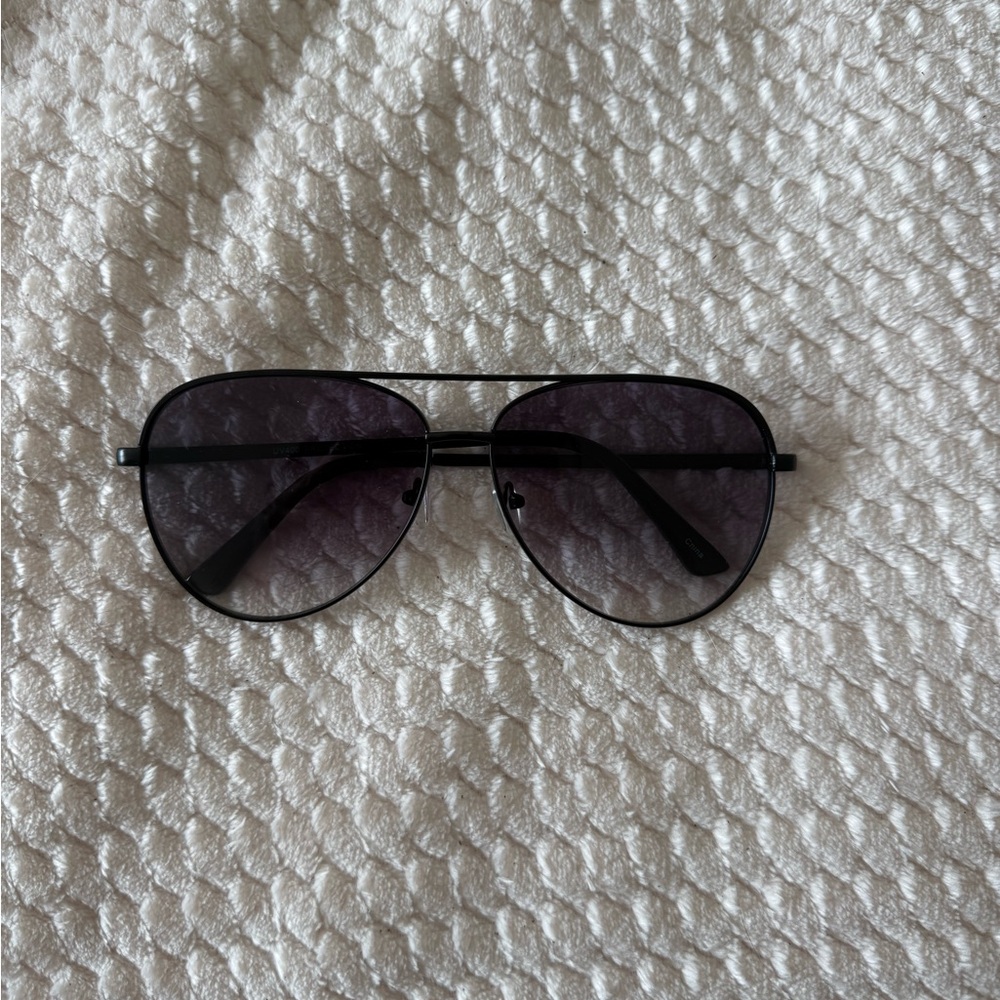 Black Aviator Sunglasses